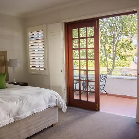 River Meadow Manor Centurion Exterior photo